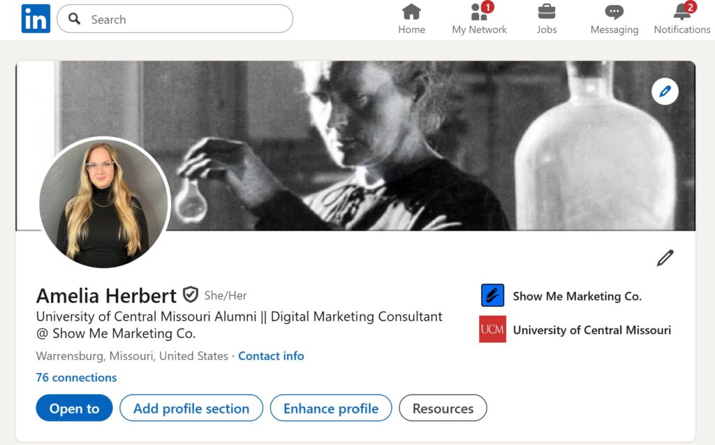 linkedin profile image, amelia herbert, professional marketing, show me marketing